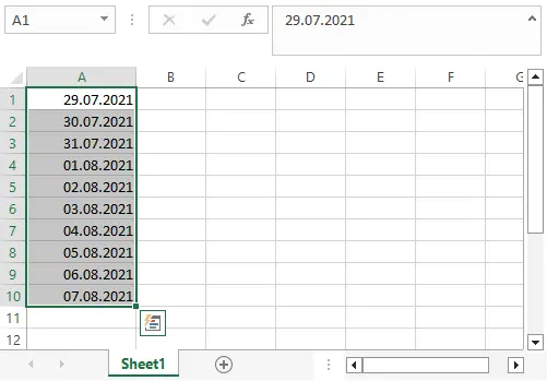 Excel mengisi otomatis tanggal berurutan dari 29 Juli 2021 hingga 7 Agustus 2021 dengan fill