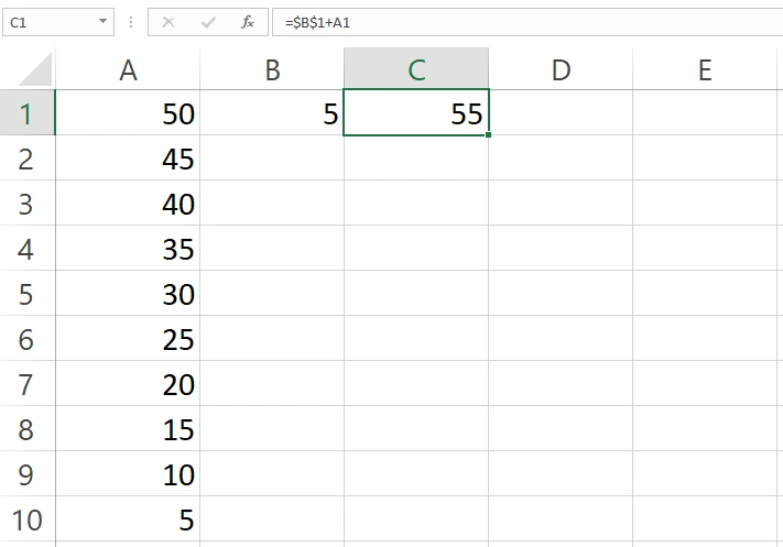 Hasil rumus penjumlahan referensi absolute Excel