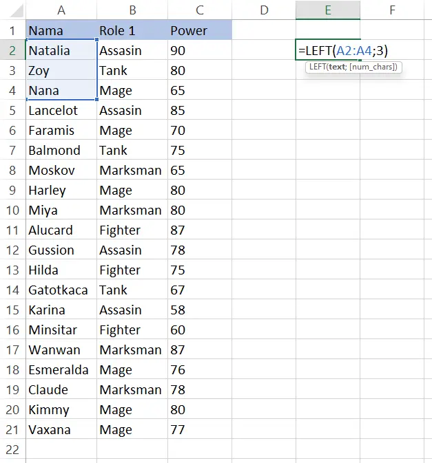 Memasukkan rentang sel A2:A4 ke rumus LEFT di Excel