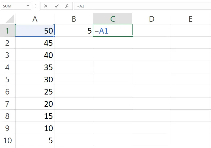 Memilih sel A1 agar masuk ke dalam rumus pembagian di Excel