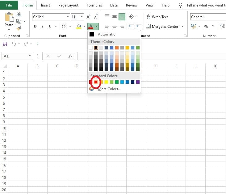 Langkah memilih warna font merah untuk sel A1 di Excel