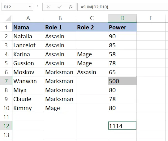 Mengubah nilai sel D7 pada kolom power Excel untuk melihat efek pada fungsi SUM
