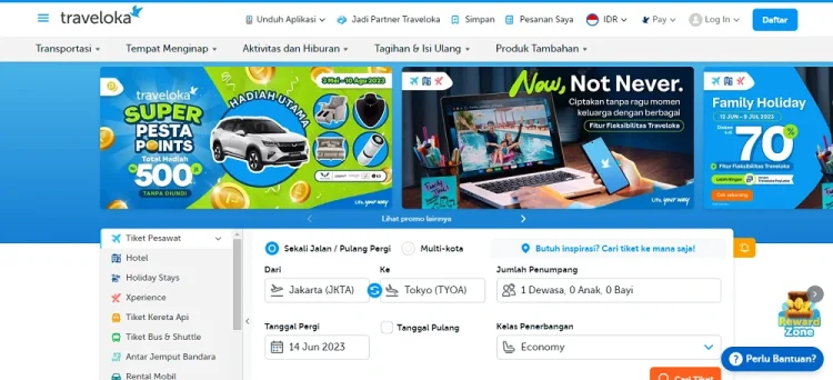 Halaman utama website Traveloka