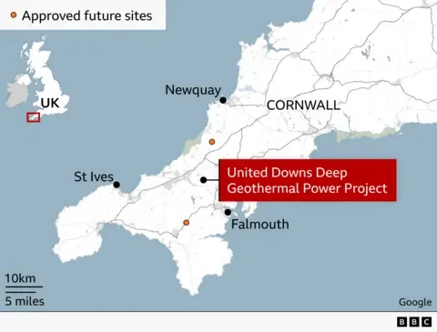 Peta Cornwall yang menandai lokasi pembangkit panas bumi dekat Truro dan dua lokasi masa depan lainnya
